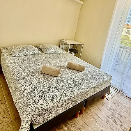 شقة Cosy -2 Chambres, Clim & Parking
