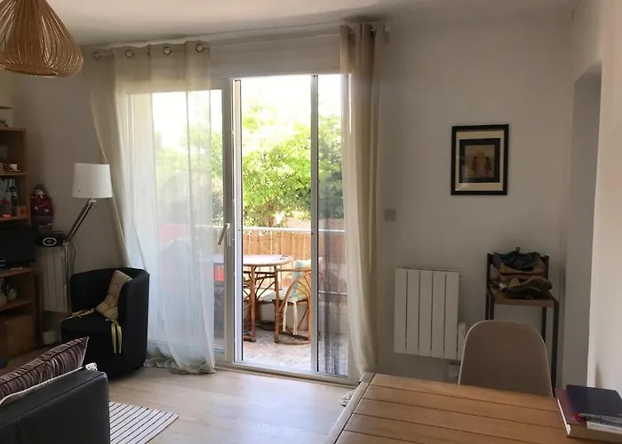 Cosy -2 Chambres, Clim & Parking Appartement