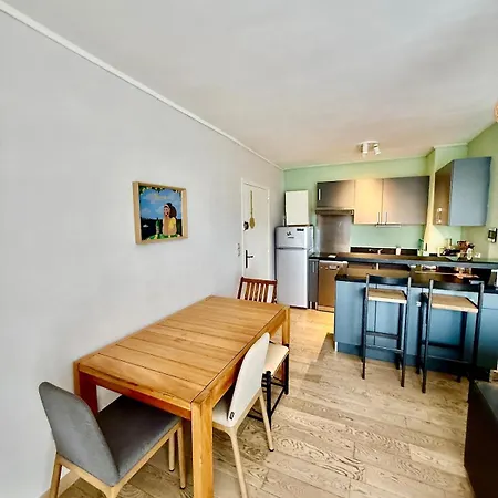 Appartamento Cosy -2 Chambres, Clim & Parking