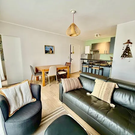 Appartamento Cosy -2 Chambres, Clim & Parking *